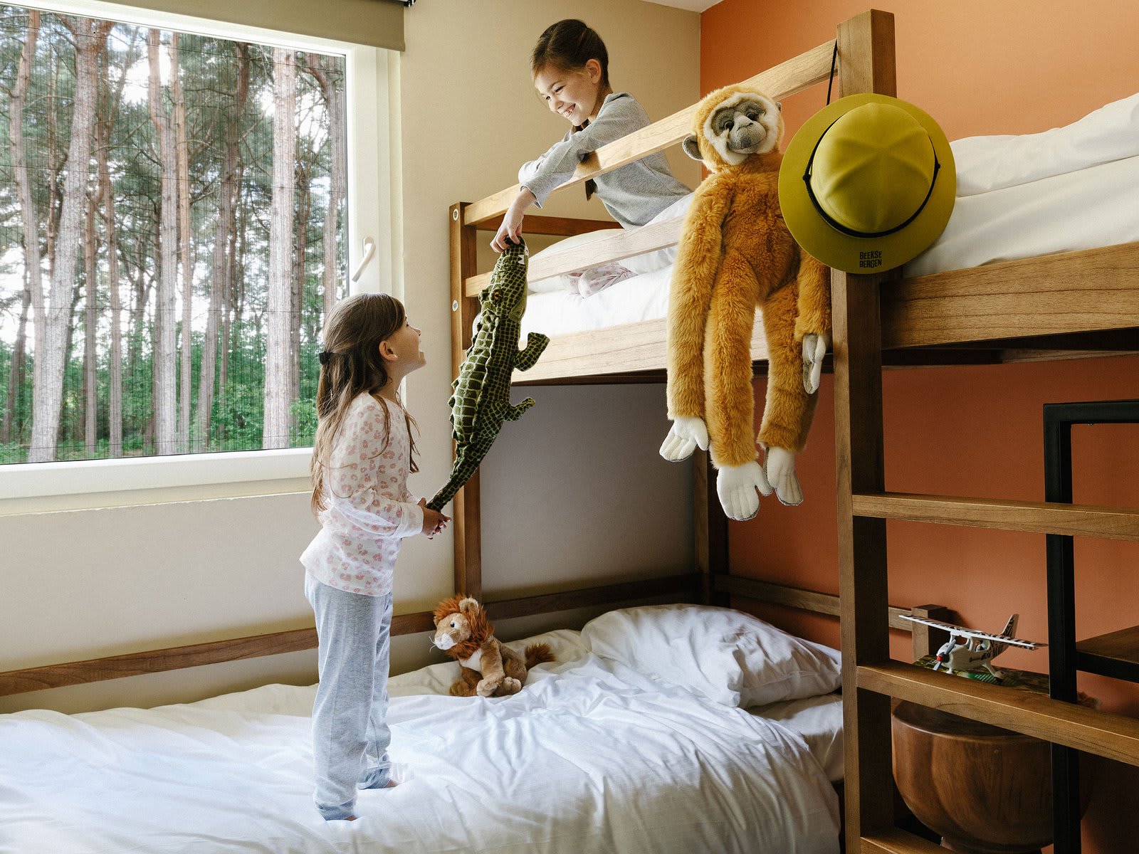 slaapkamer-stapelbed-lodge-safari-resort-beeks
