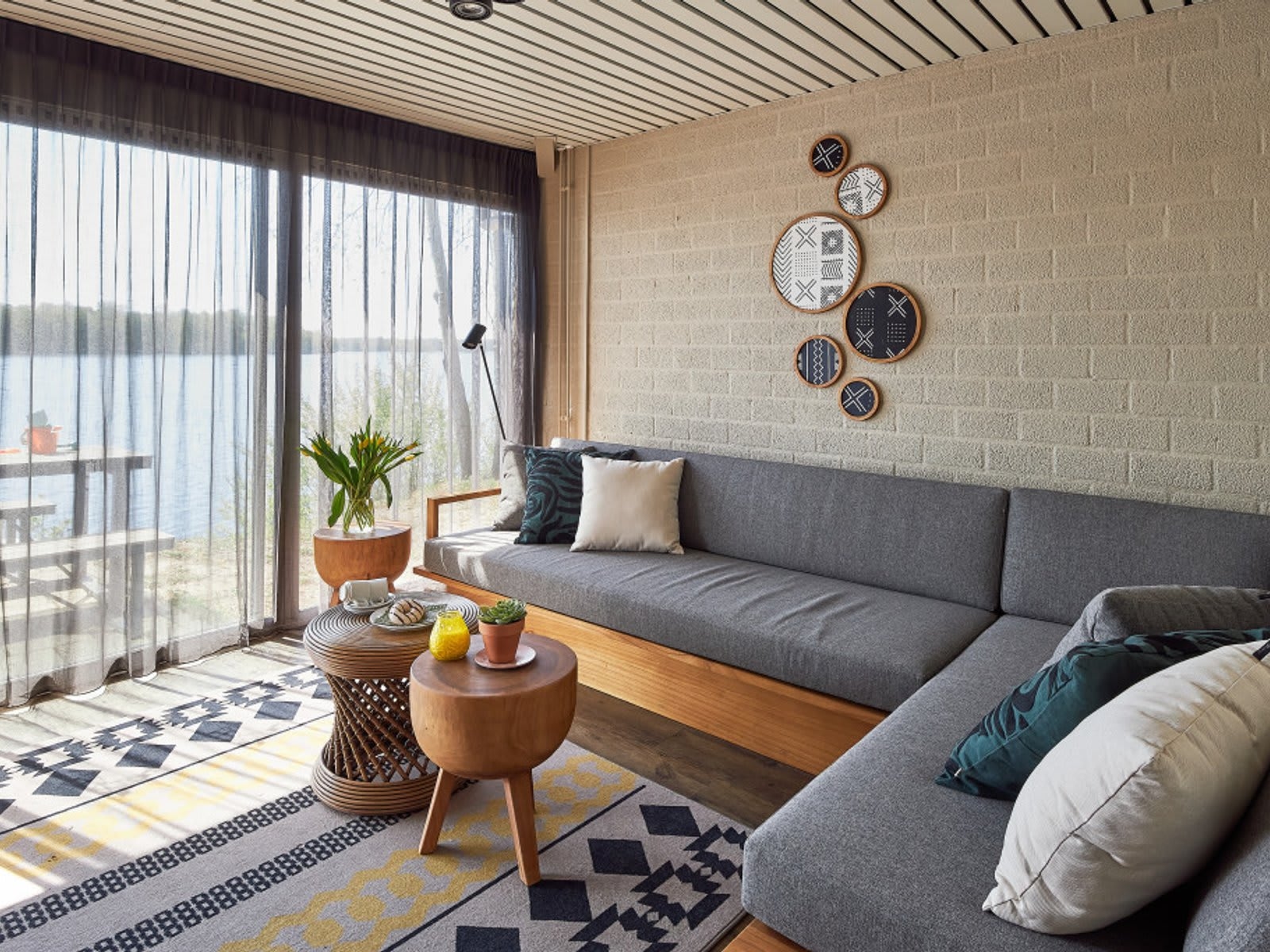 leefruimte-zithoek-uitzicht-jungalow-restyled-
