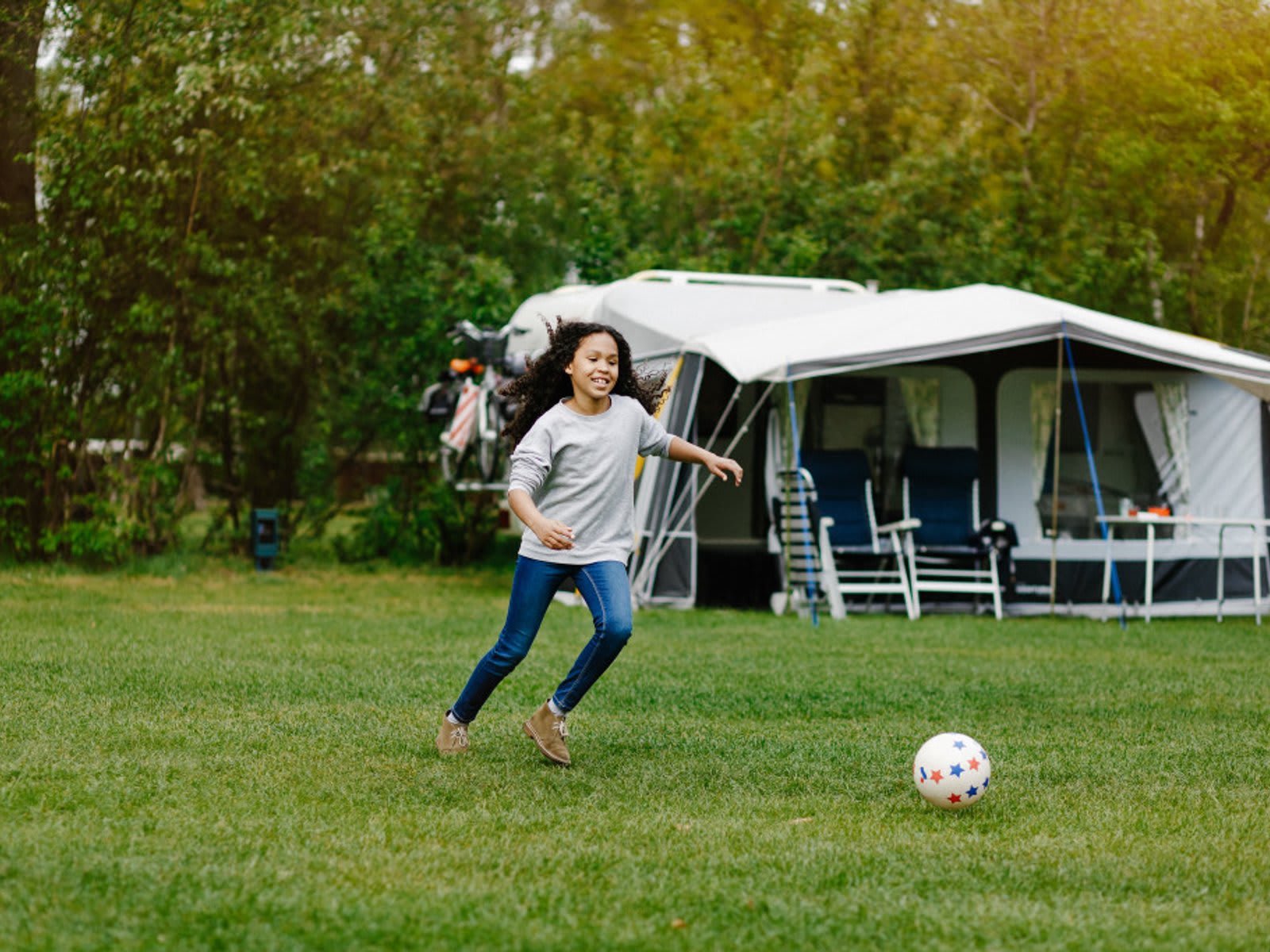 beekse-bergen-vakantiepark-kamperen-kind-spele