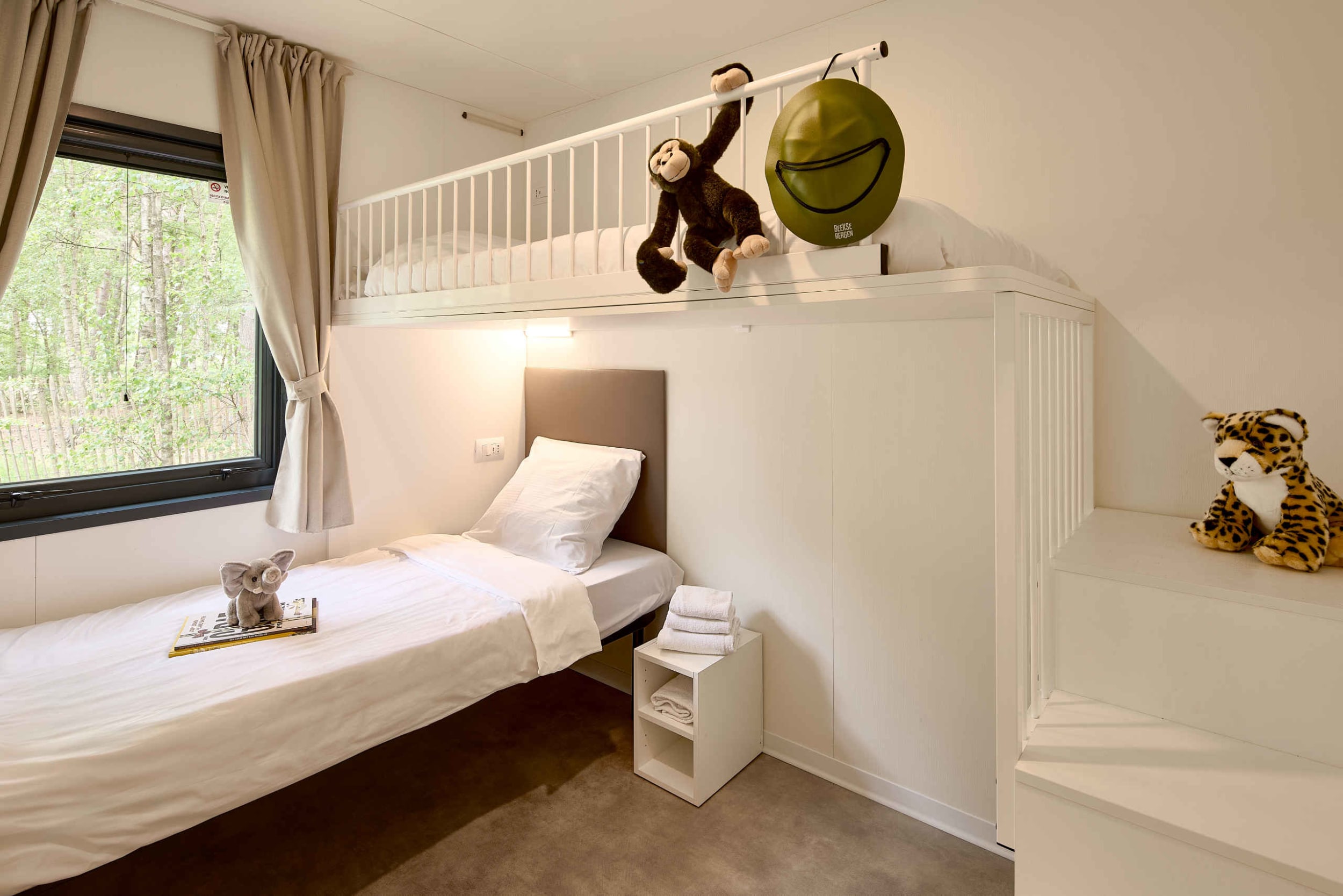slaapkamer-losse-bedden-kinderen-lake-resort-b