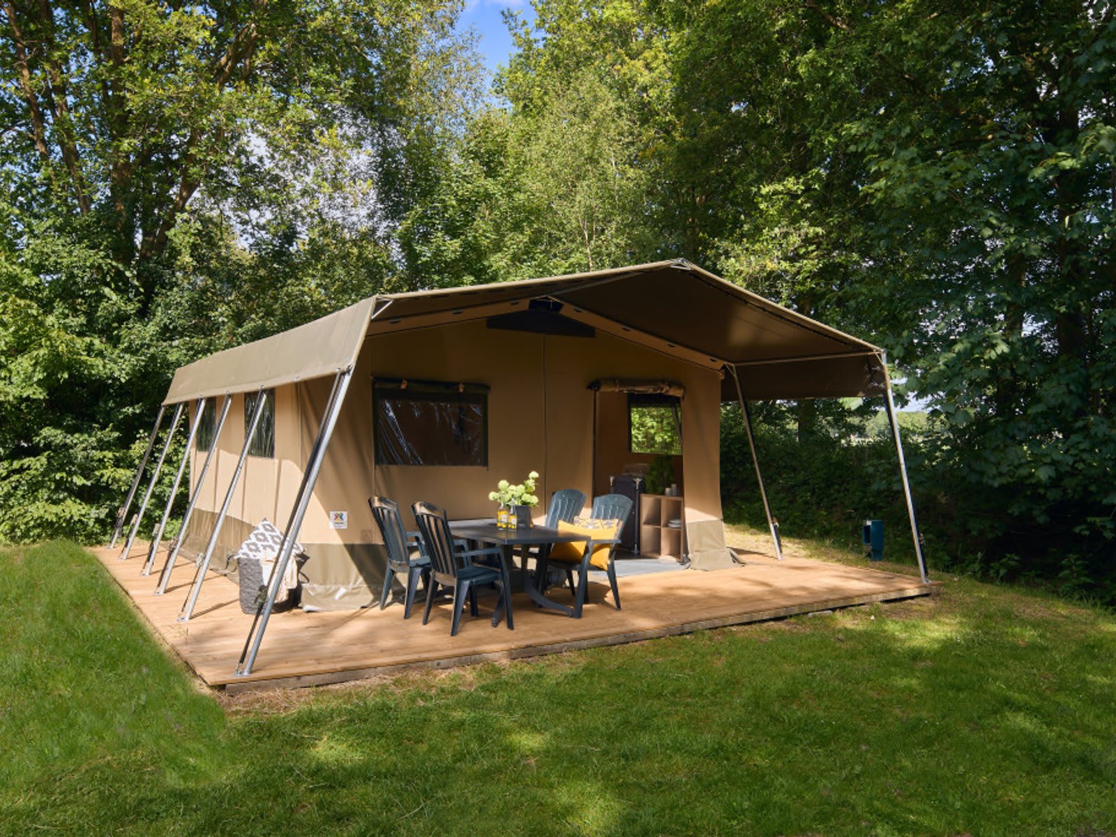 accommodatie-bungalowtent-springbok-lake-resor