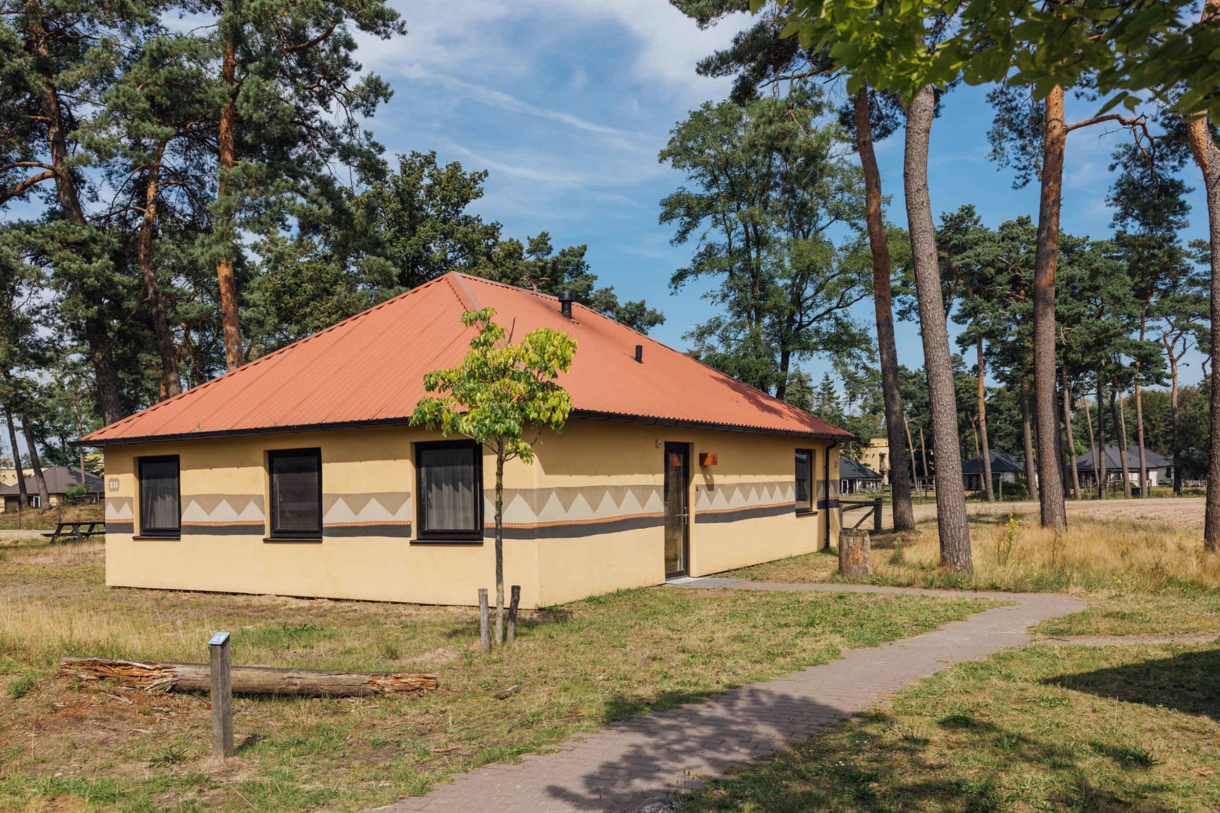 Savanne-lodge-plus-rolstoelvriendelijk-safari-