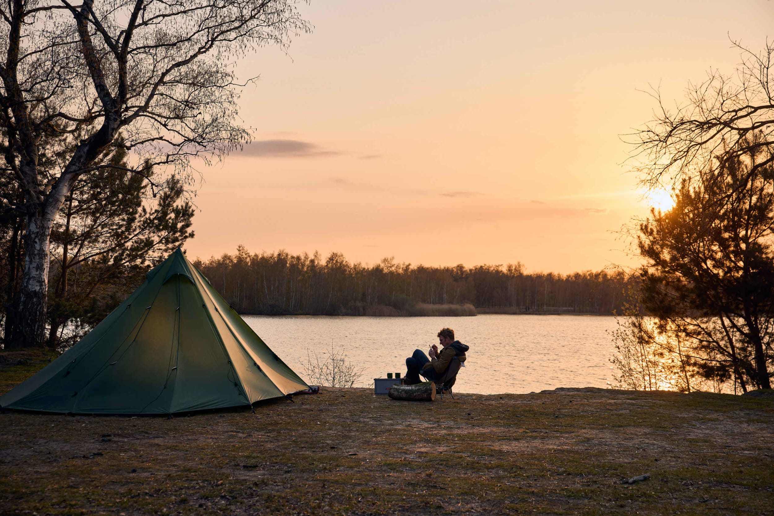 tent-zonsondergang-back2basic-kampeerplaats-la